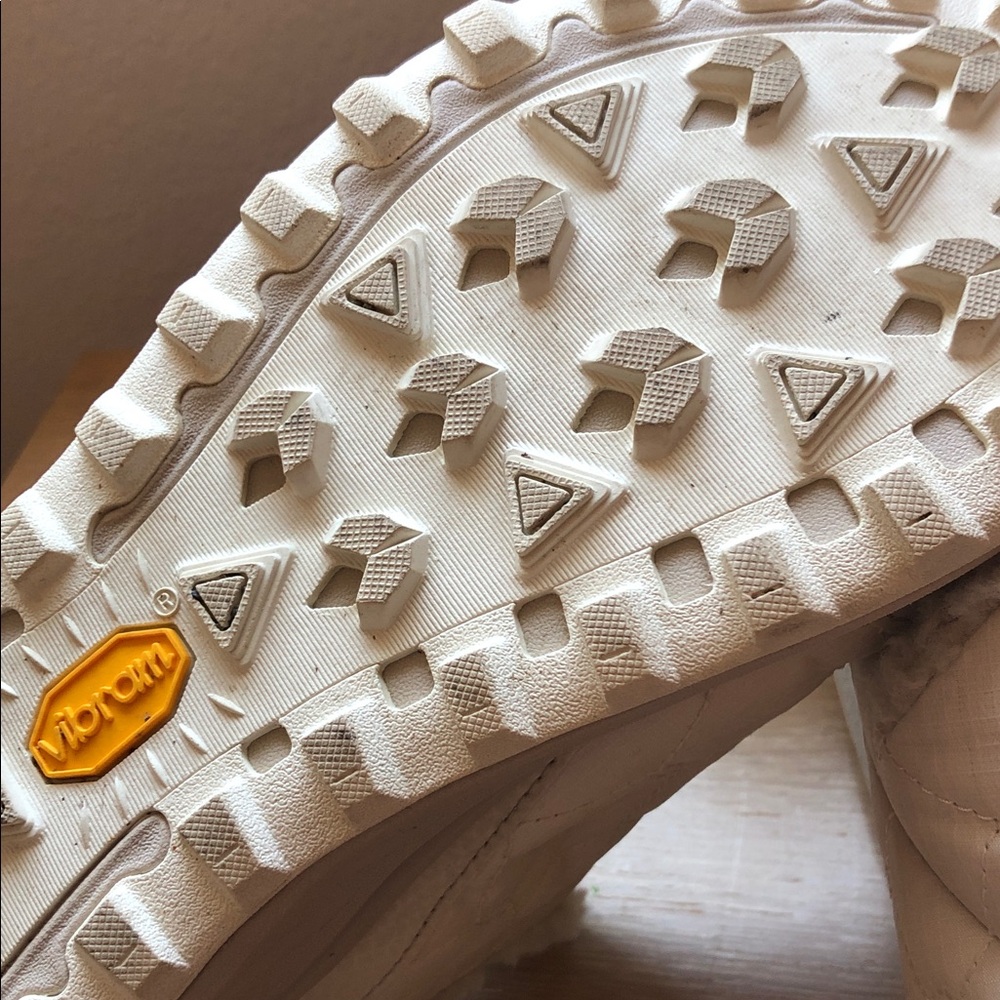 Merrell Women's Quilted Slip-On Snow Shoes - White - Picture 7 of 7